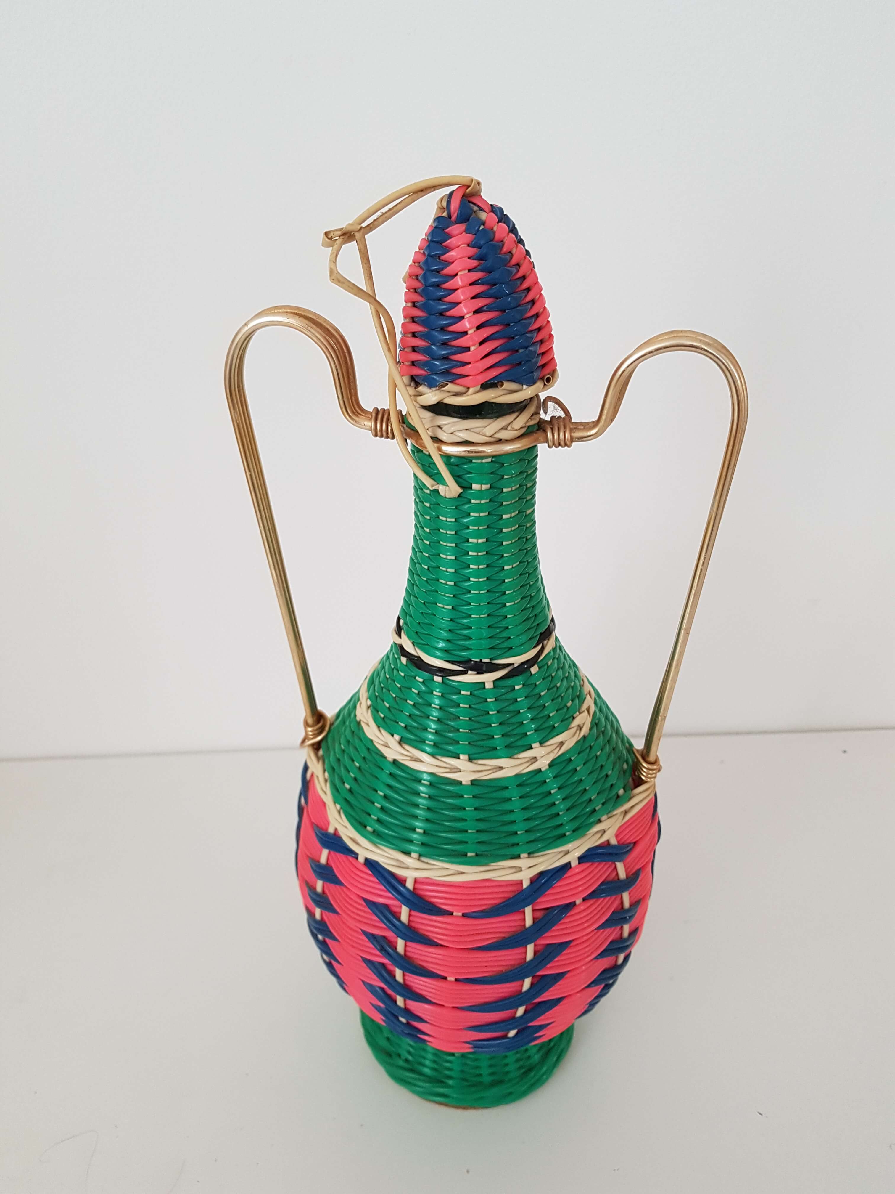 Vintage scoubidou bottle