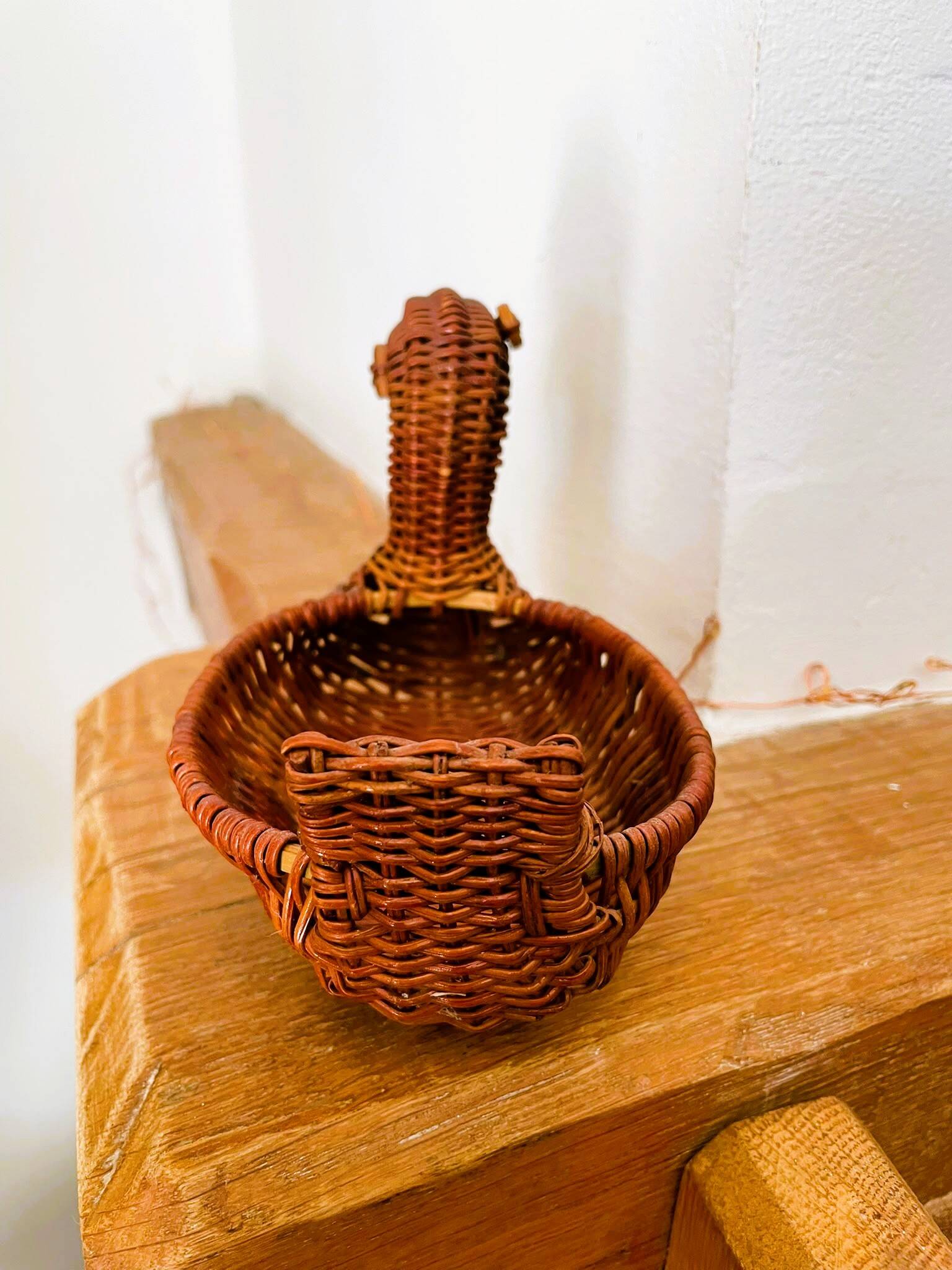 Panière / corbeille en osier en forme de canard (vintage)