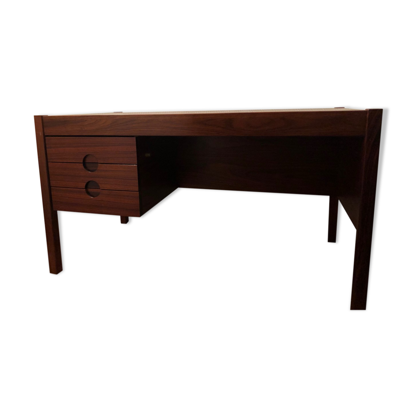 Scandinavian office Christian Linneberg