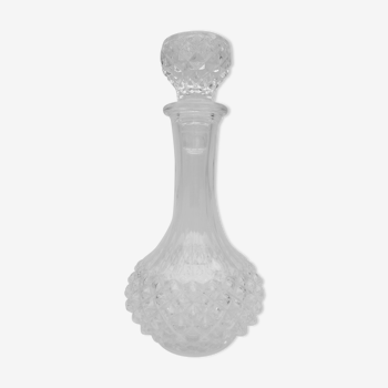 Carafe en verre taillé pointes de diamants