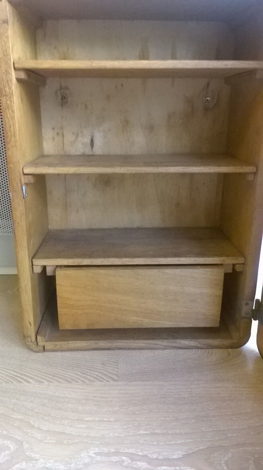 Armoire à pharmacie bois art déco