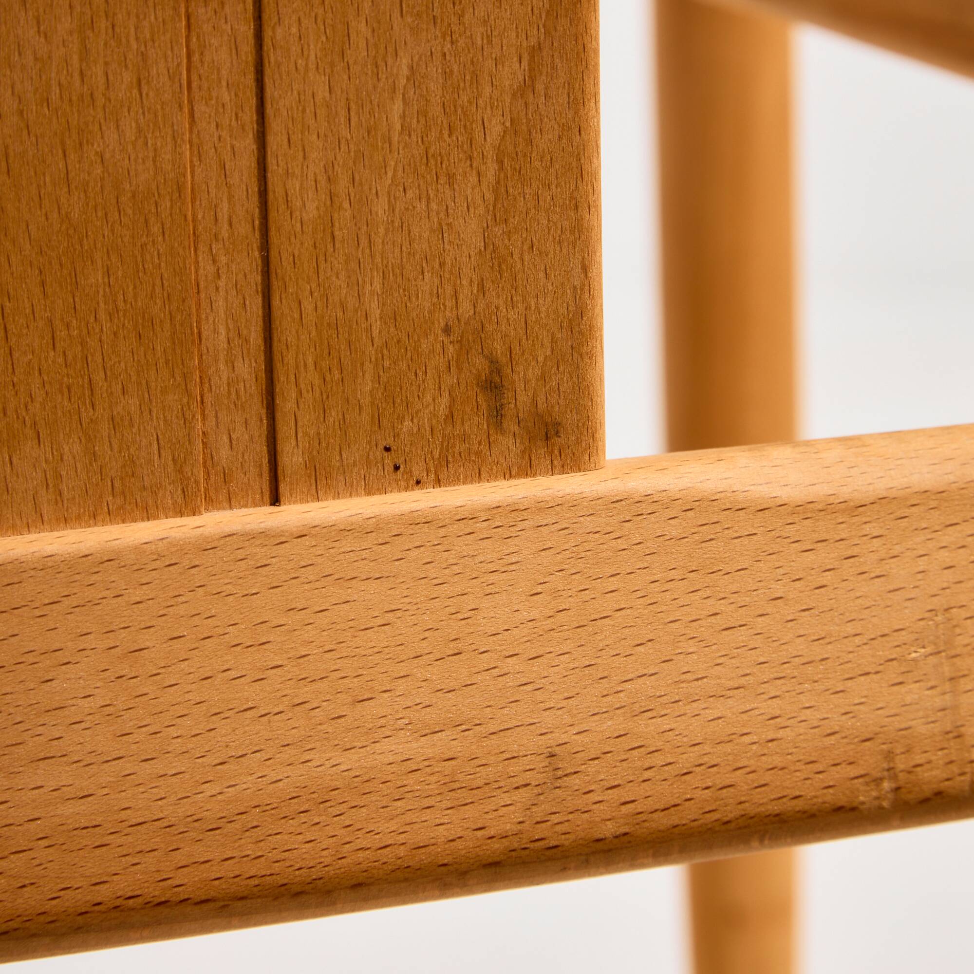 MK10689 Chaise de salle à manger en hêtre