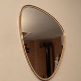 Asymmetrical free-form mirror from the 60s-70s