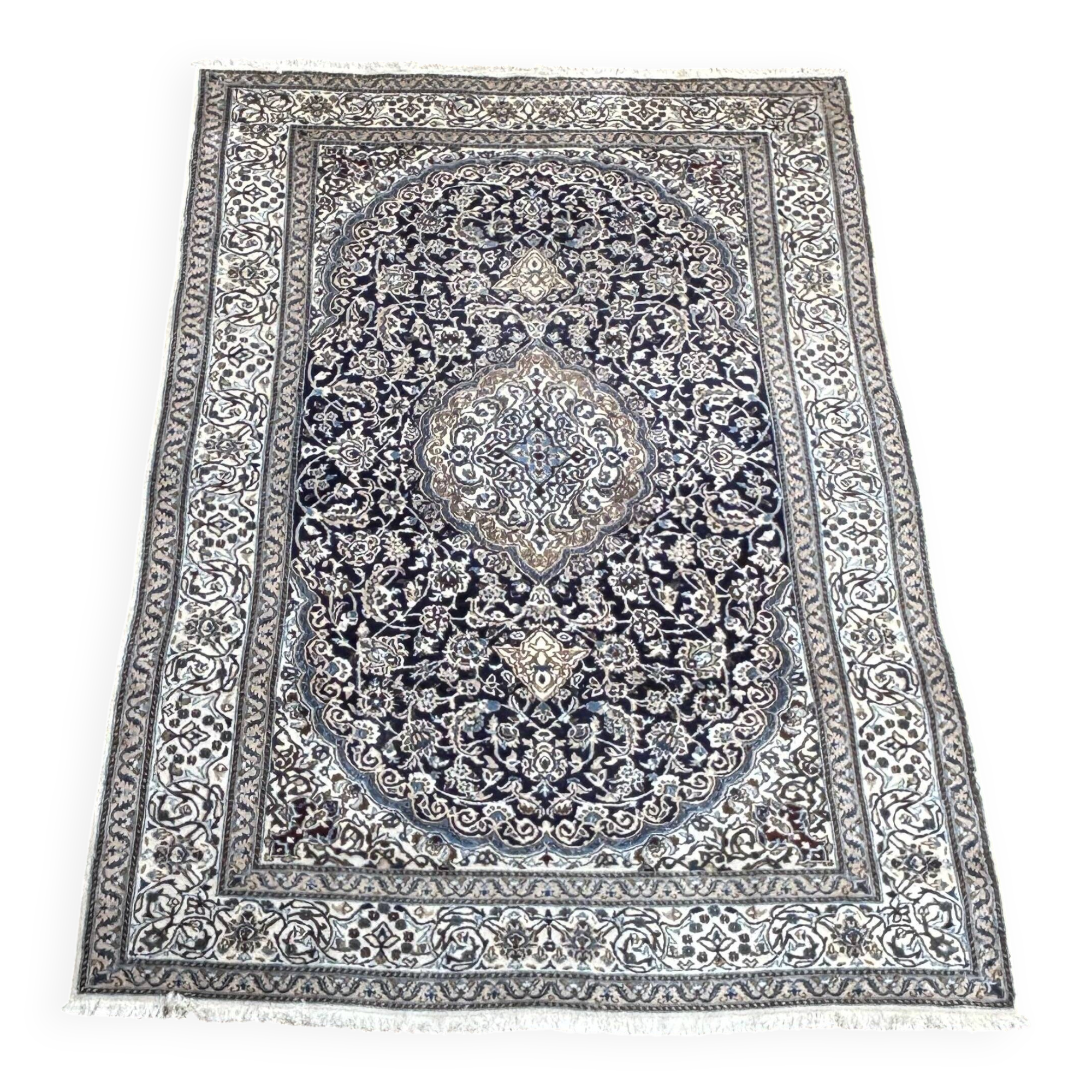 Grand tapis Nain bleu tufté main