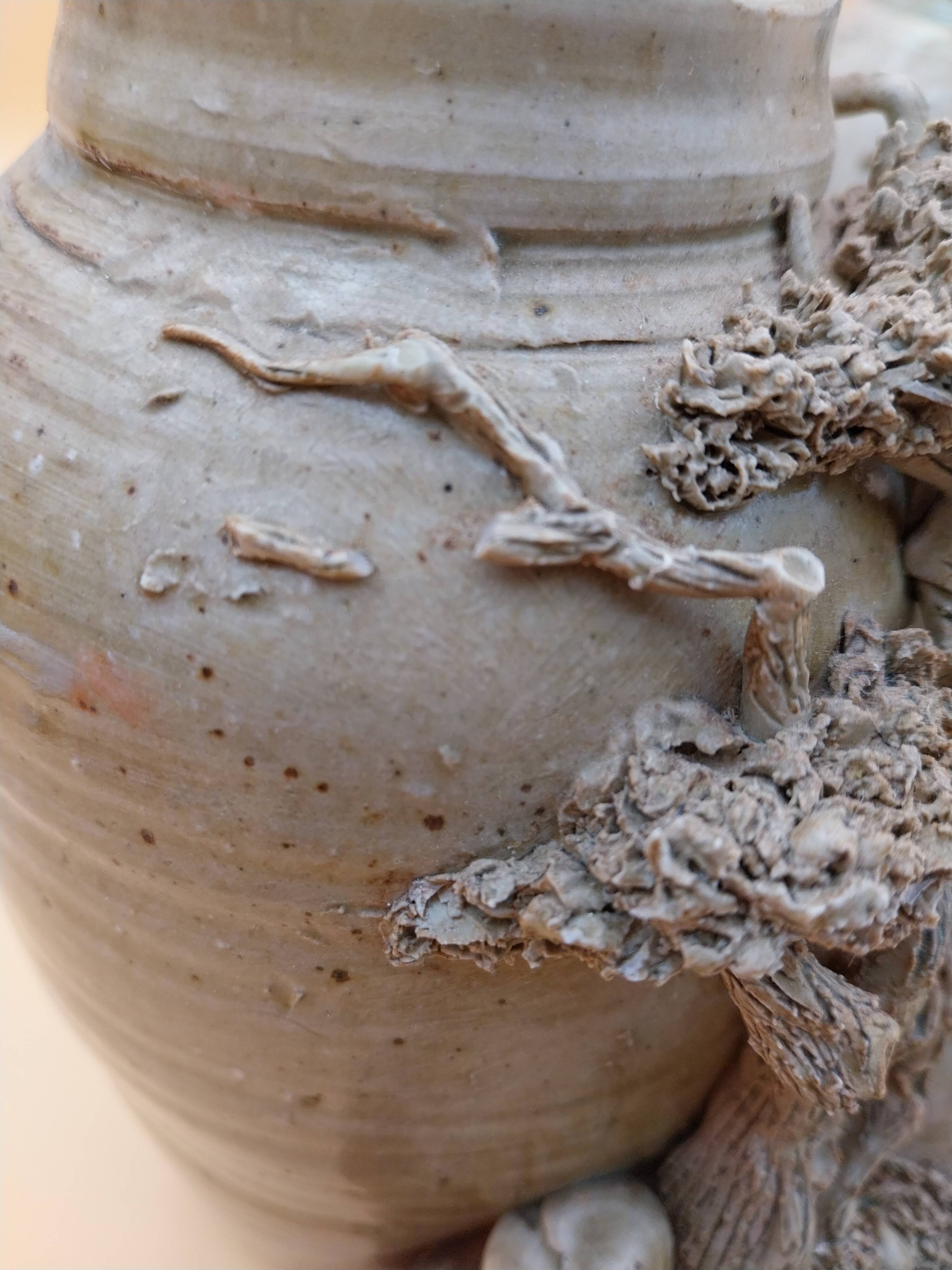 Vase en grès décor japonisant signé