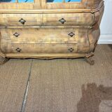 Old Dutch-style display cabinet