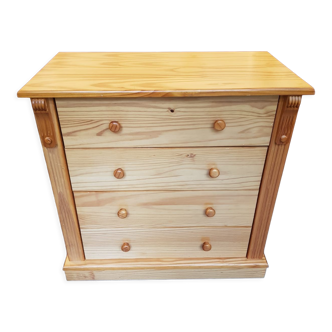 Pine chest of drawers