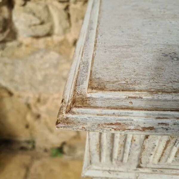 Table de chevet style Henri II
