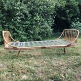 Rattan bed