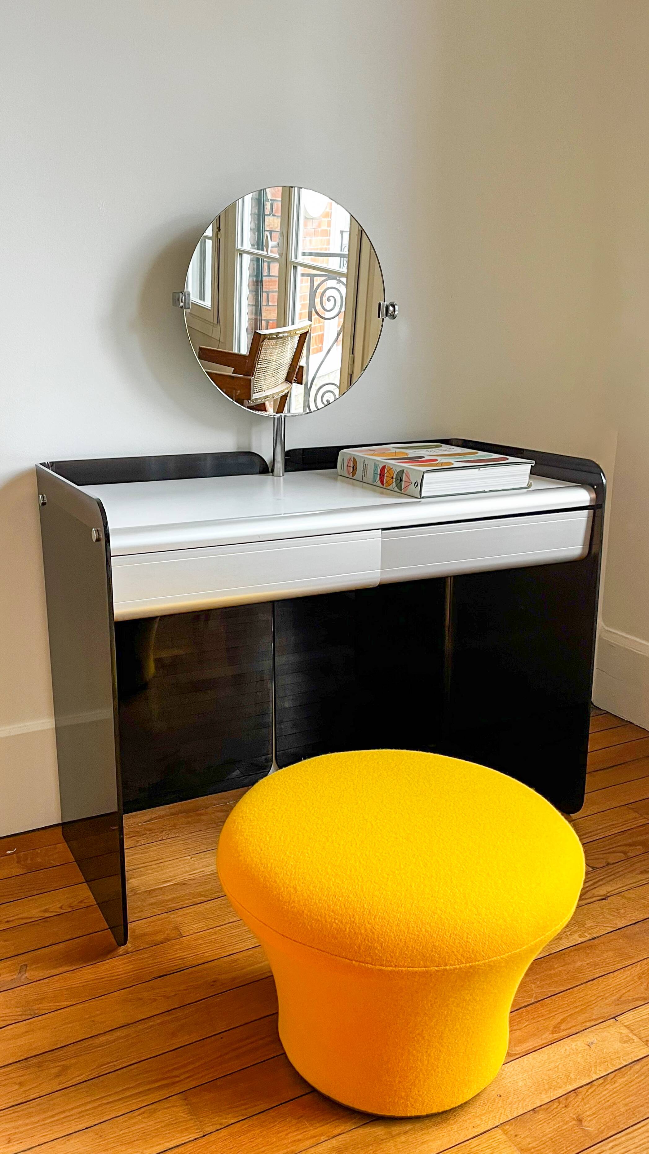 Coiffeuse de Bernard Govin, circa 1970