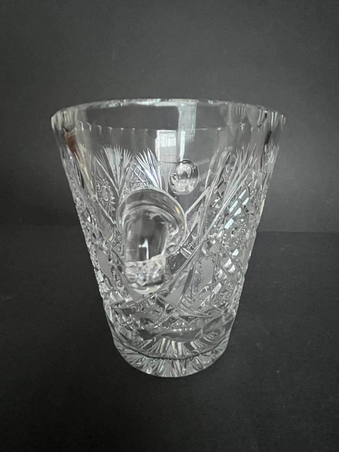 Cut crystal ice bucket
