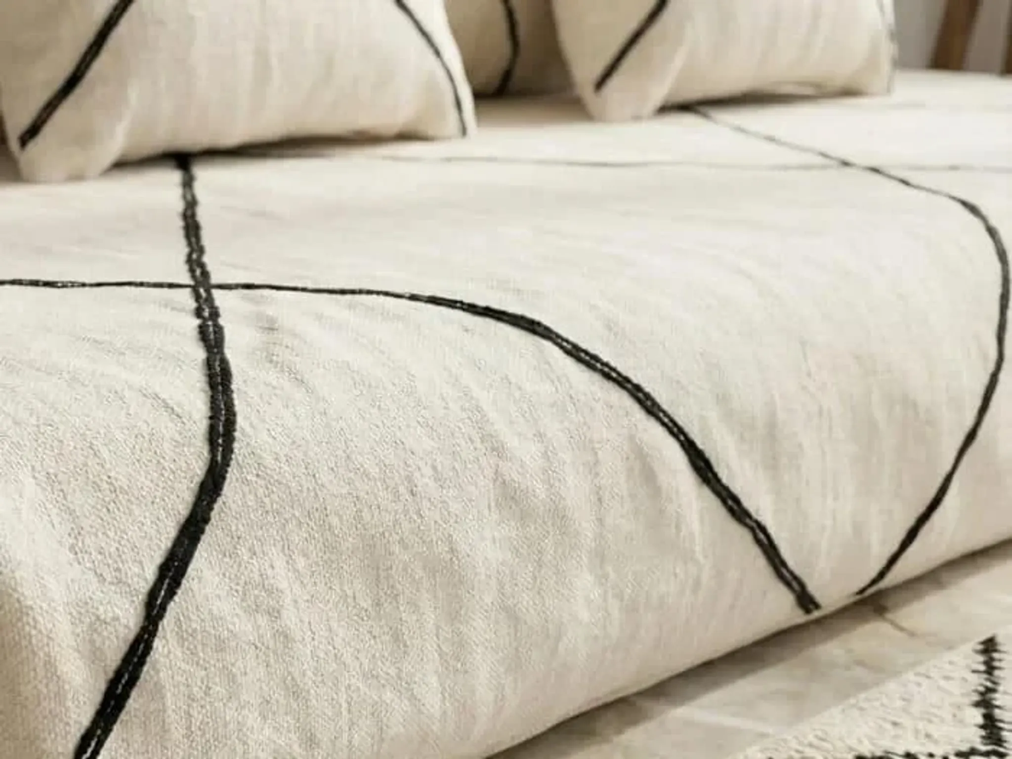 Moroccan floor sofa set in white wool