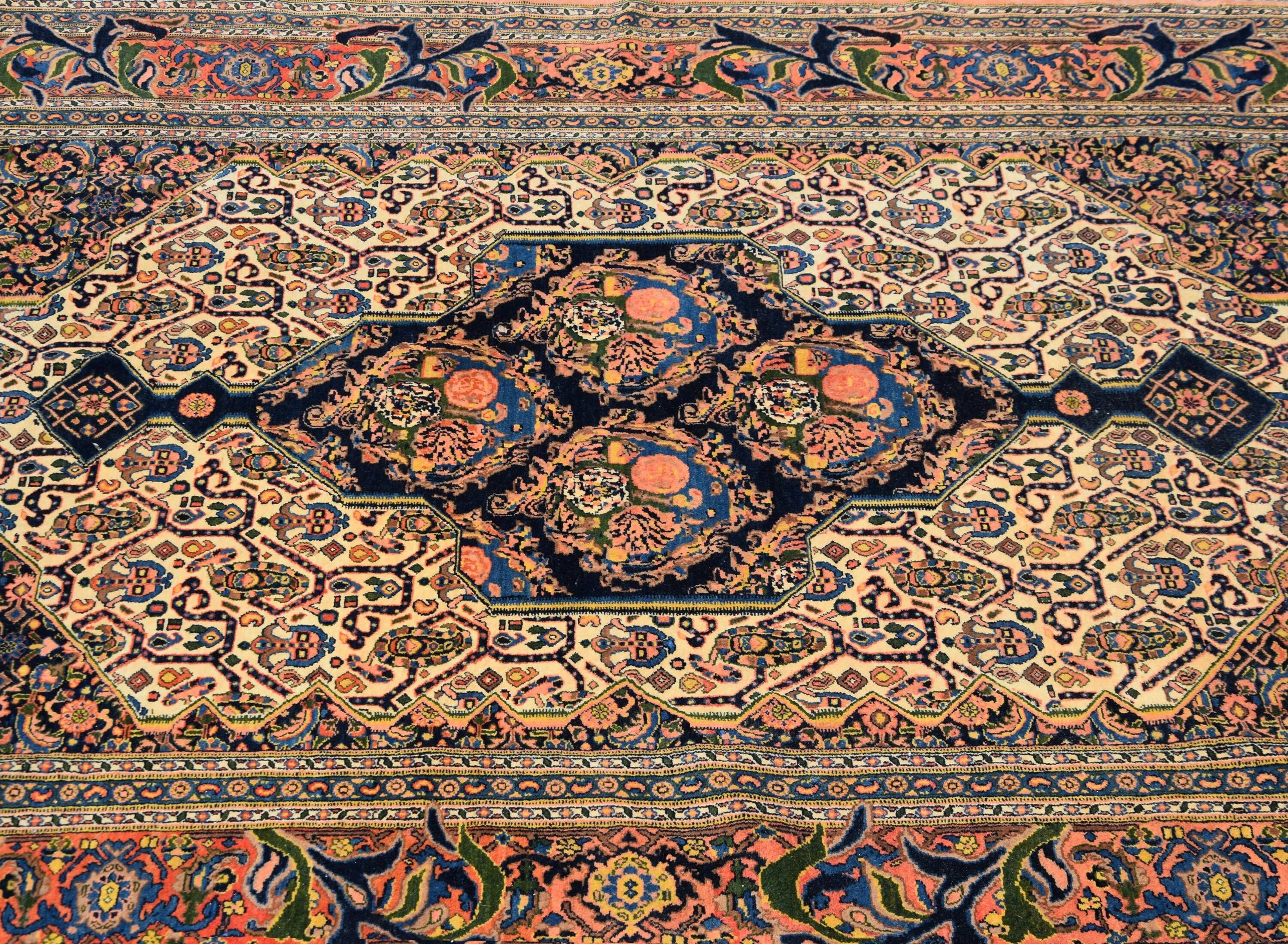 Ancient Oriental Carpet Senneh Iran: 190x290 cm Persian Kurdistan