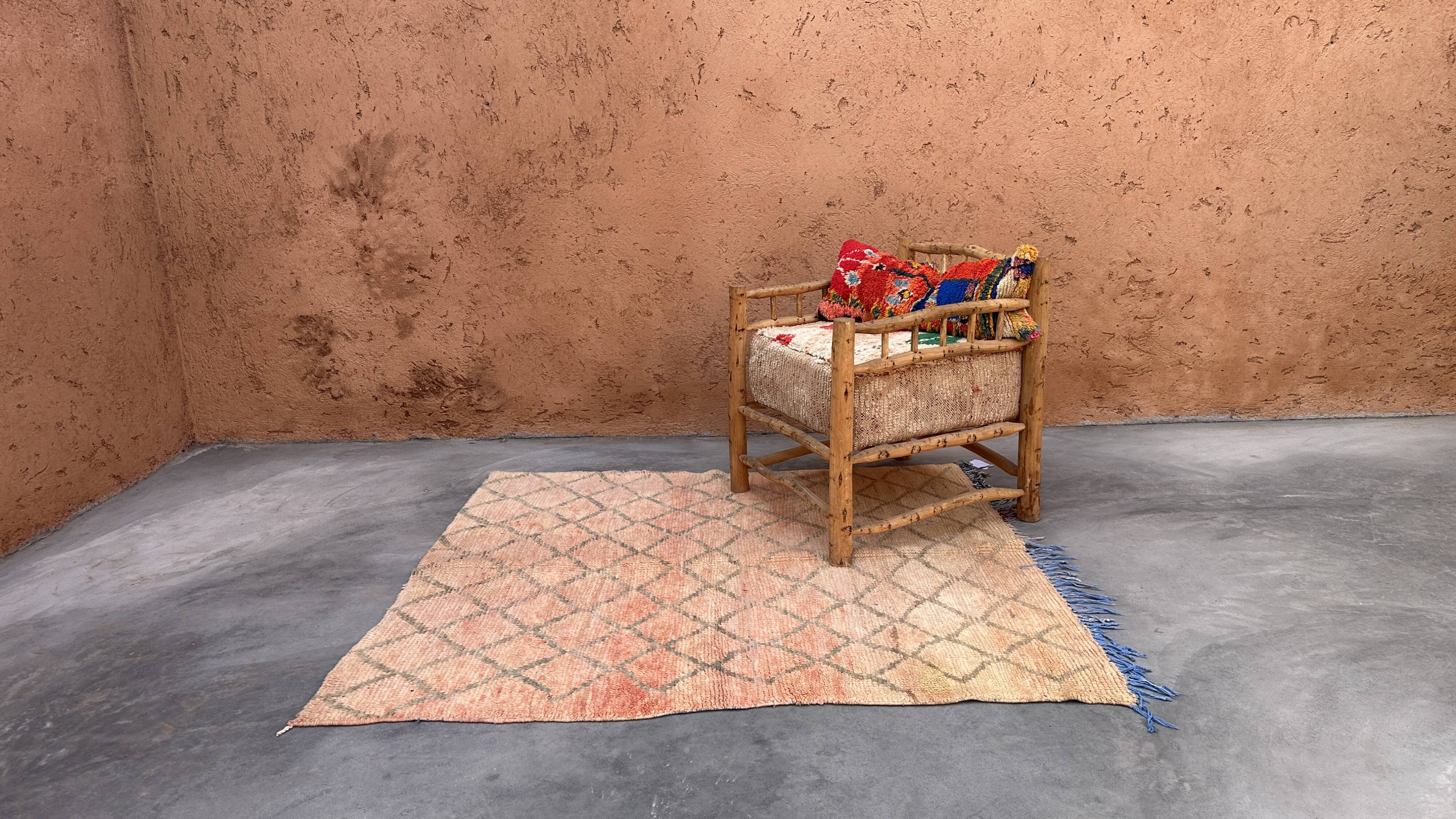 Pink Boujad Moroccan rug - 174 x 147 cm