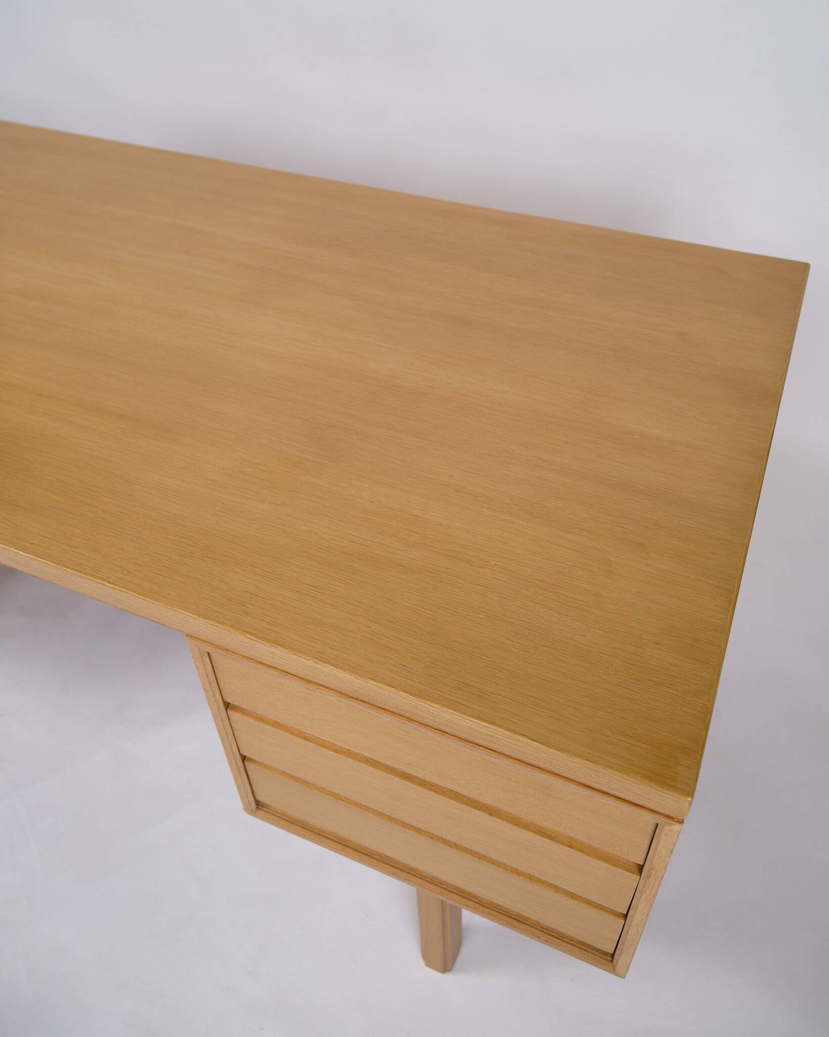Freestanding desk - six drawers - oak - Omann Junior - Danish design - 1960s