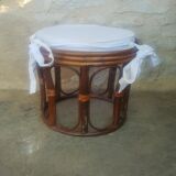 Rattan pouf with cushion