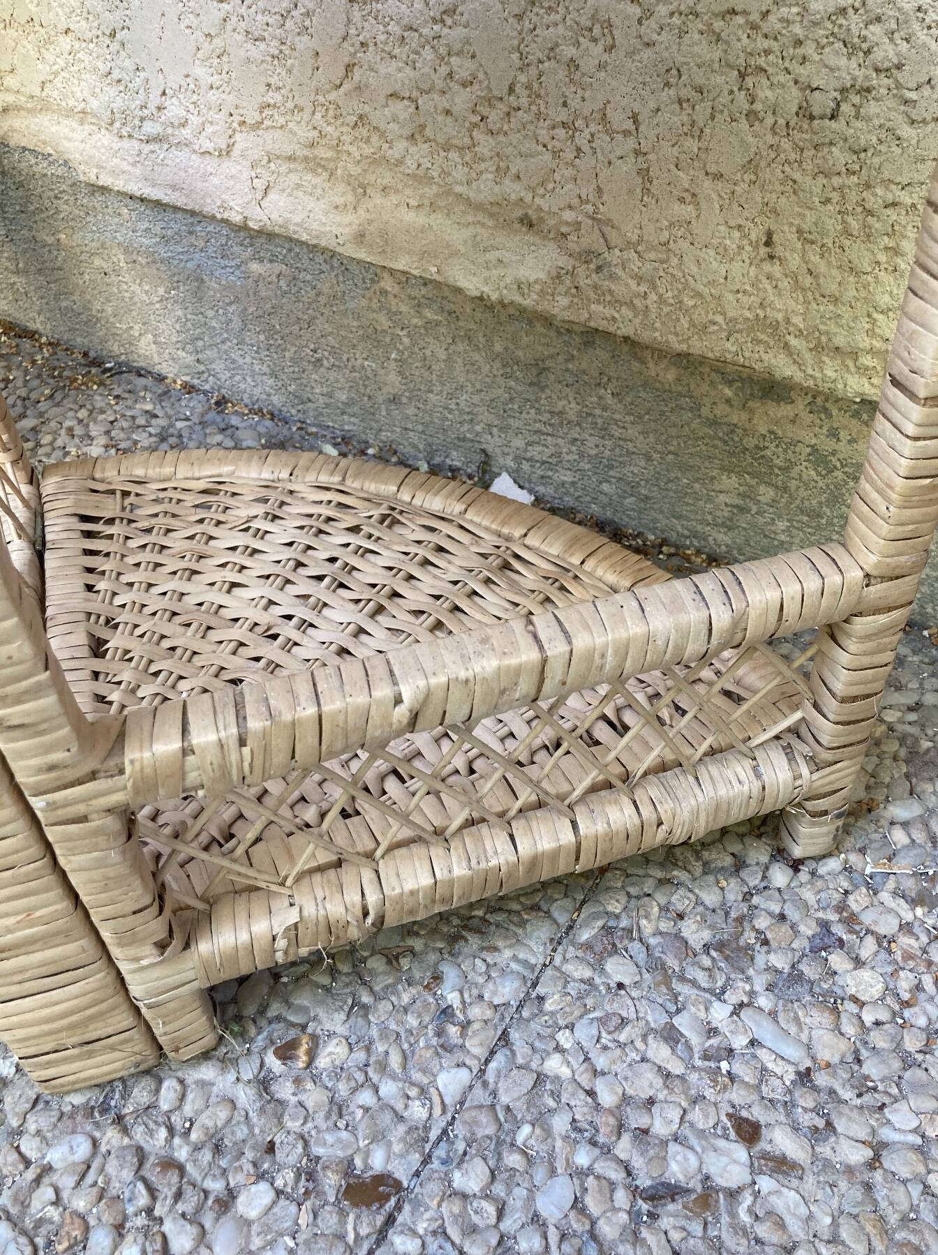 Vintage rattan corner shelf