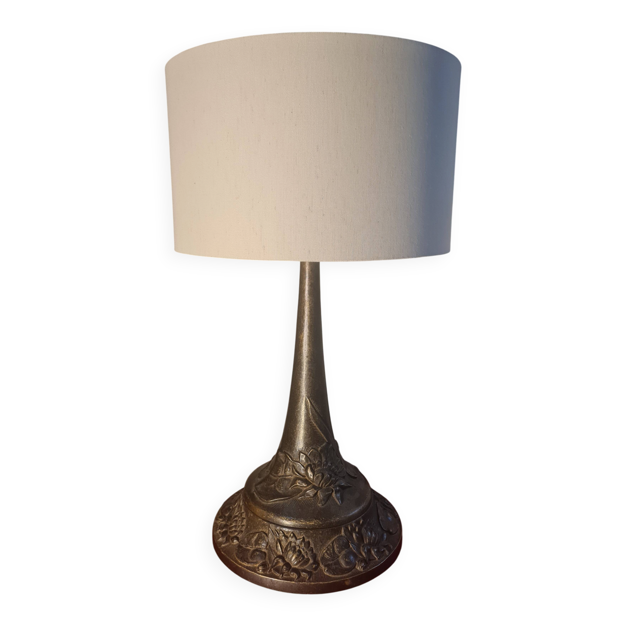 Solid bronze lamp