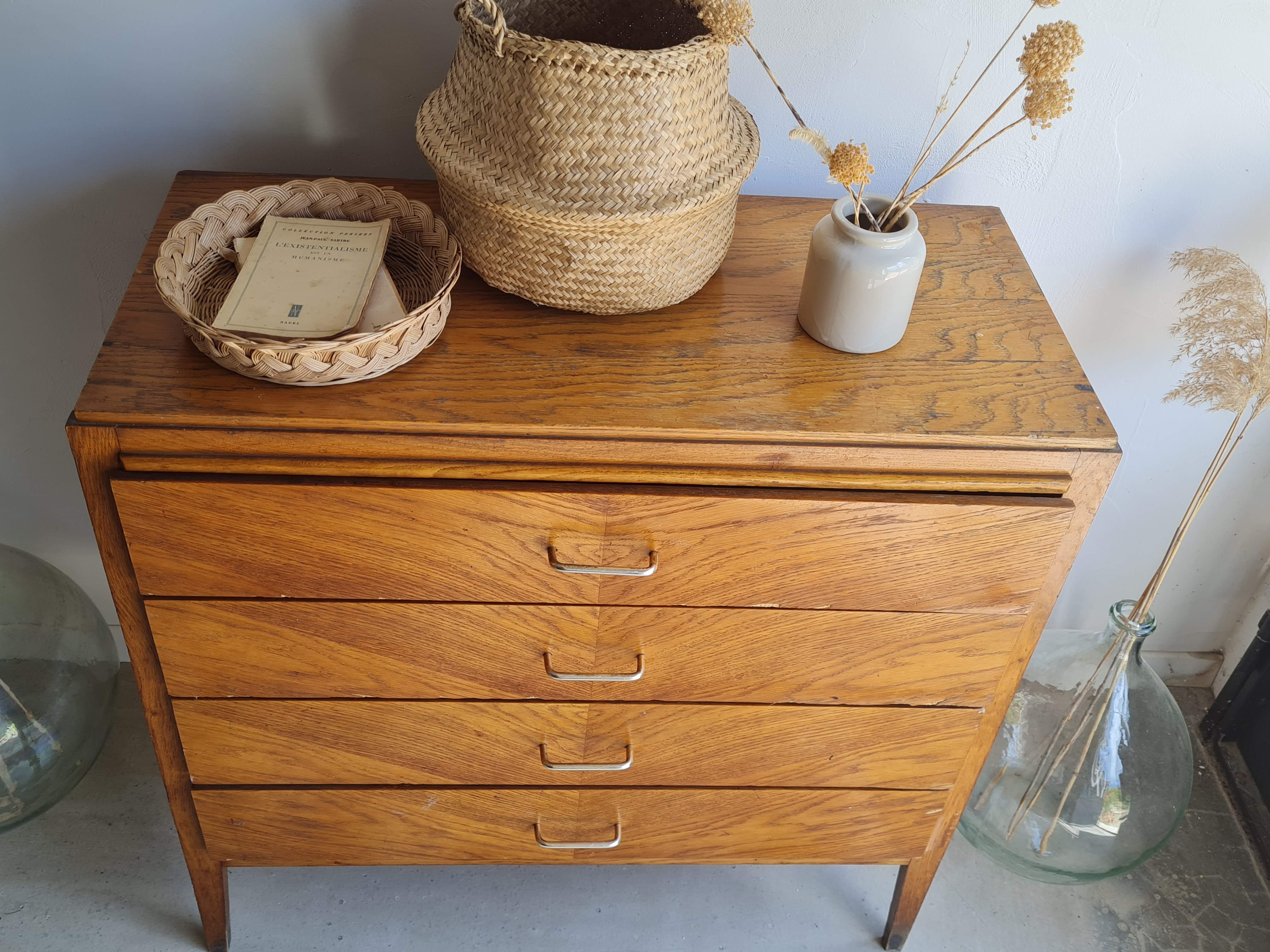 60s dresser - 4 drawers