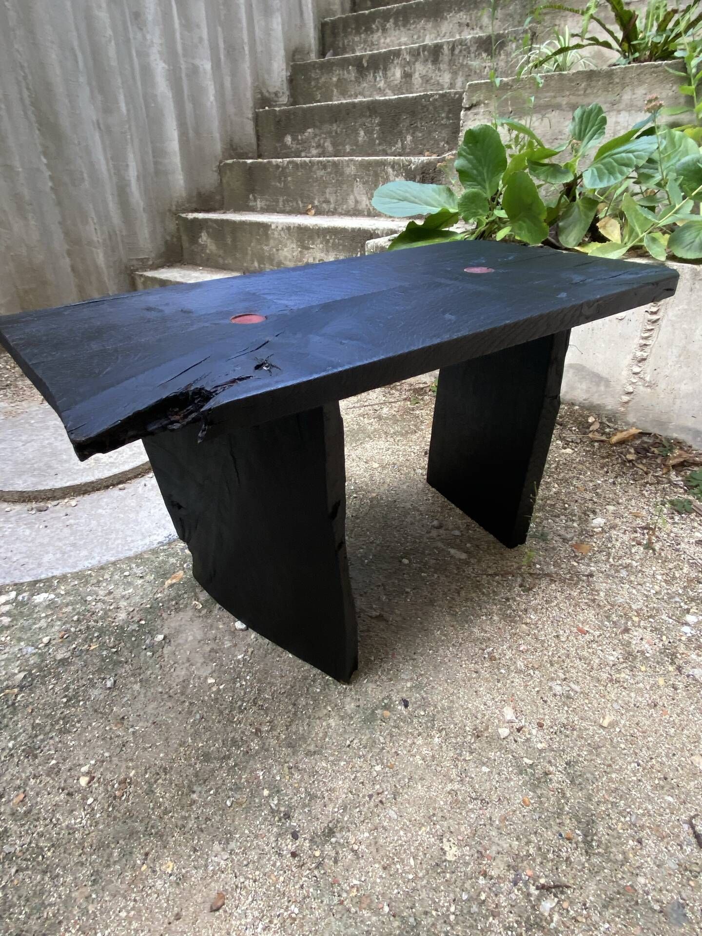 Table basse bois brûlé