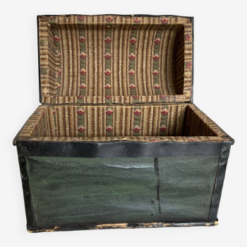 19th century popular art domed trunk box with dominoté paper and painted canvas