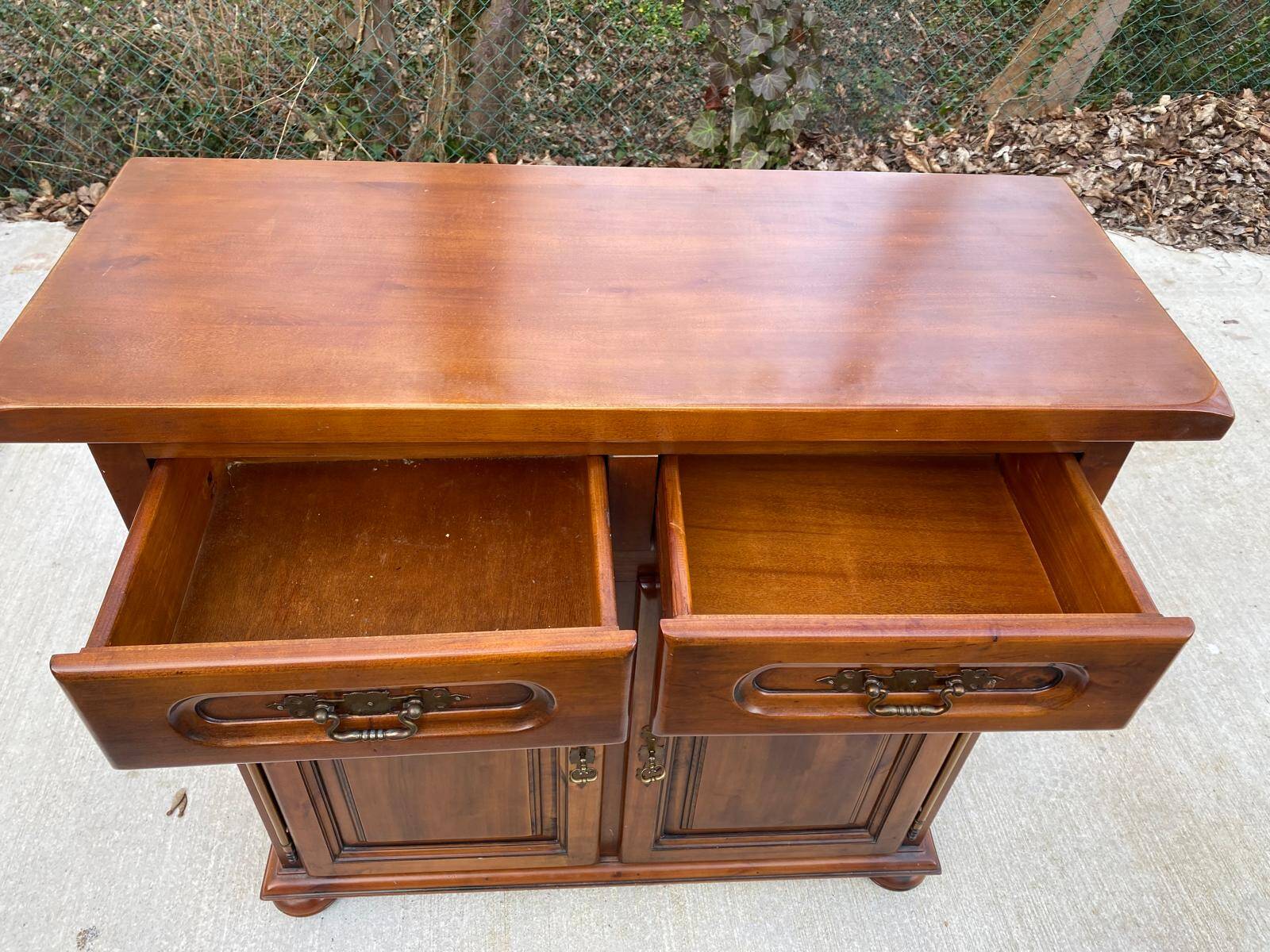 English sideboard with 2 doors and 2 drawers, solid satin cherry wood