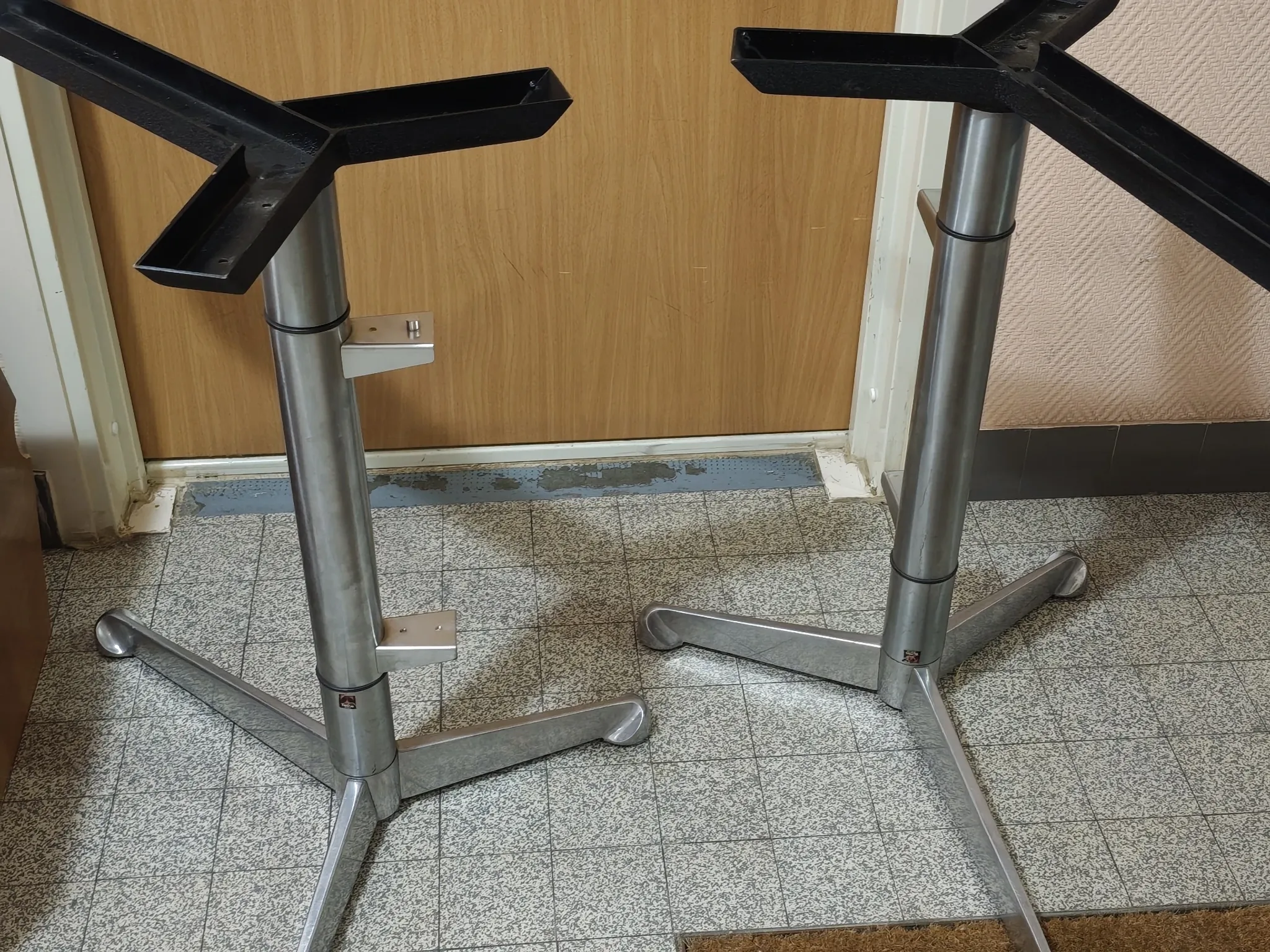 Bureau Ostwaldo borsani T95 tecno