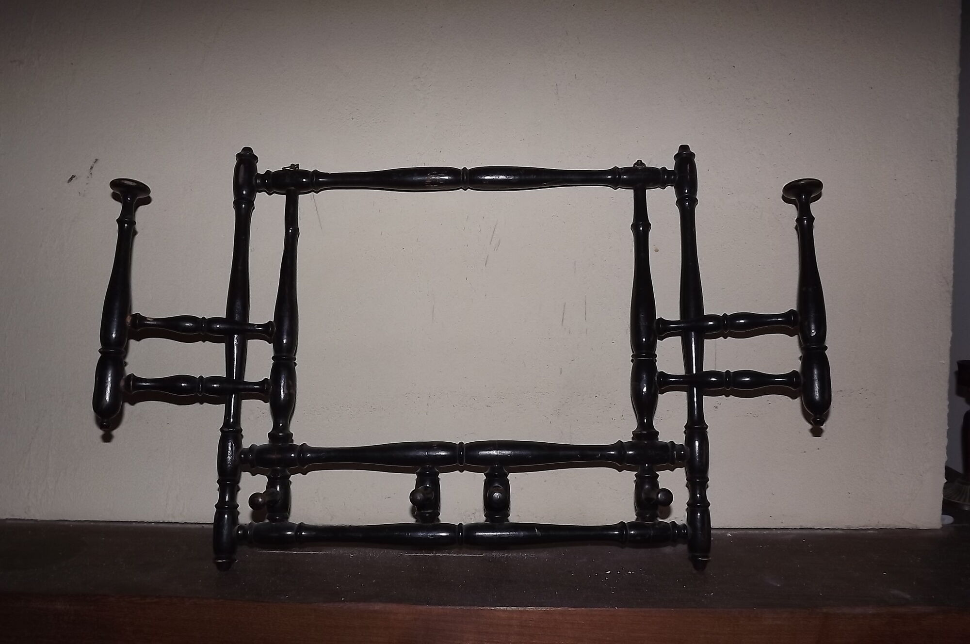 Wearing coats Napoleon III blackened wooden 6 hooks