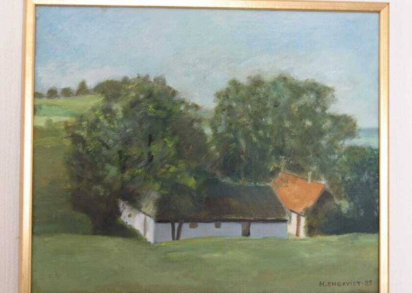 Original Swedish oil on canvas – “Landscape with Farm” by H. Engkvist – dated 1983 – vintage & framed – 41 × 50 cm (16.1" × 19.7")