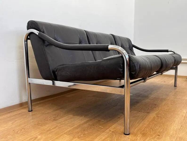 Rare Leather sofa Designed by Tim Bates for Pieff, England, circa 1970s