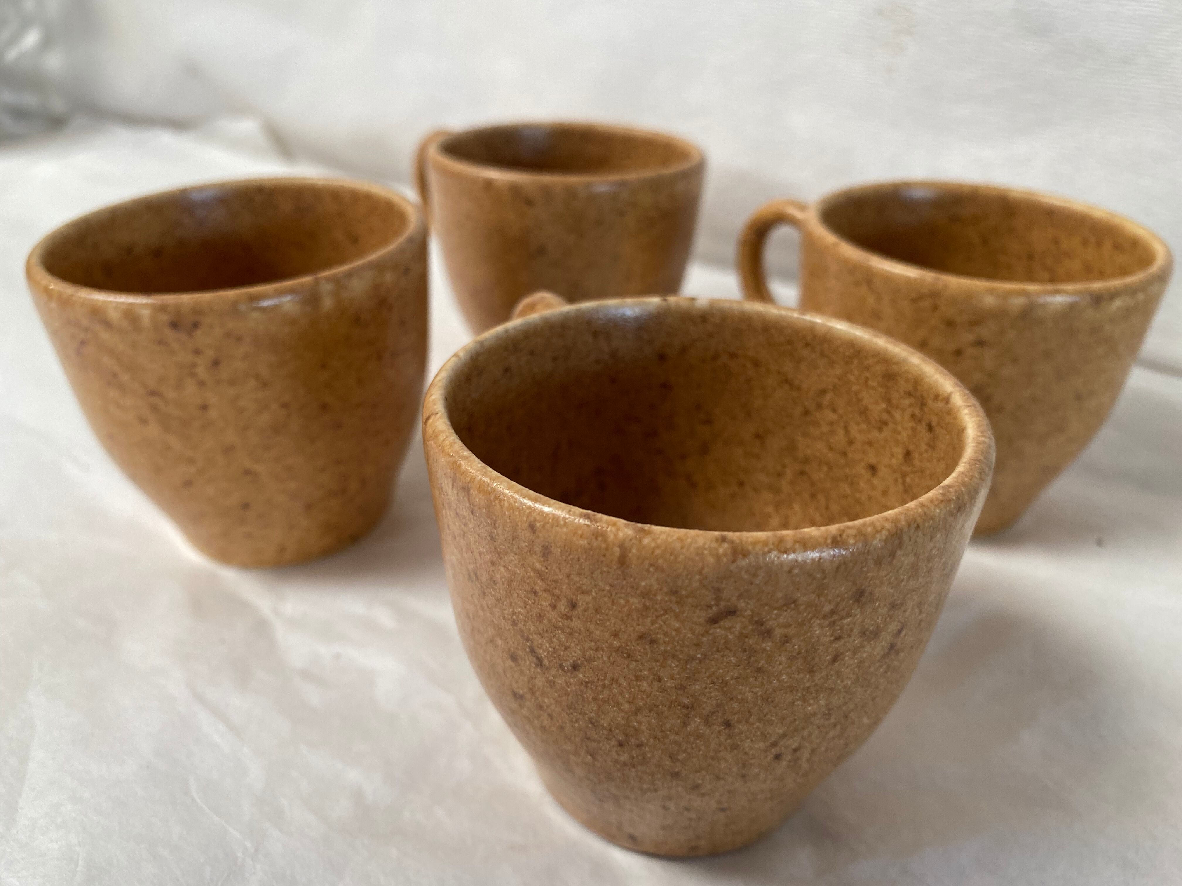 Set of 4 sandstone cups