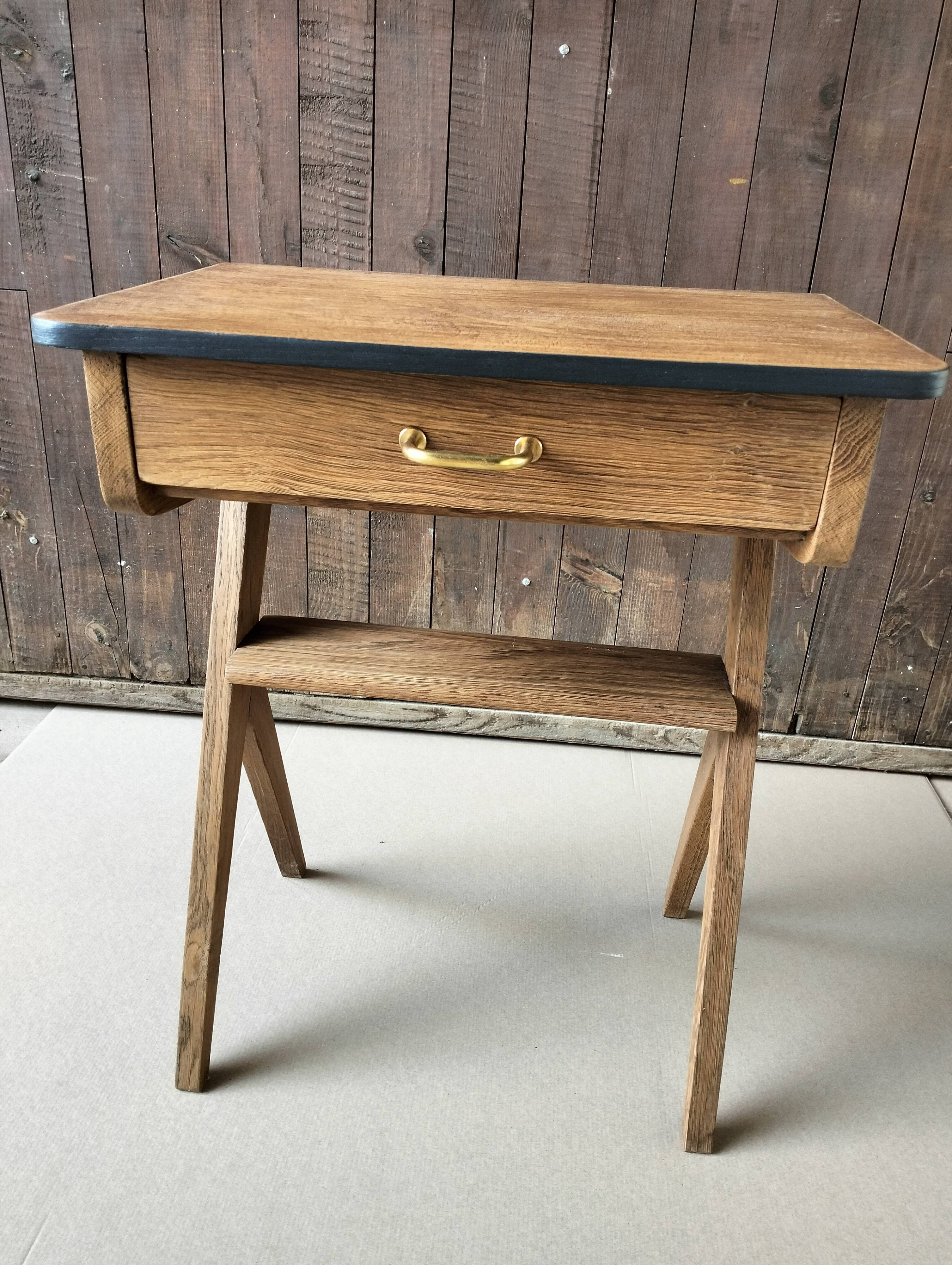 Table de chevet