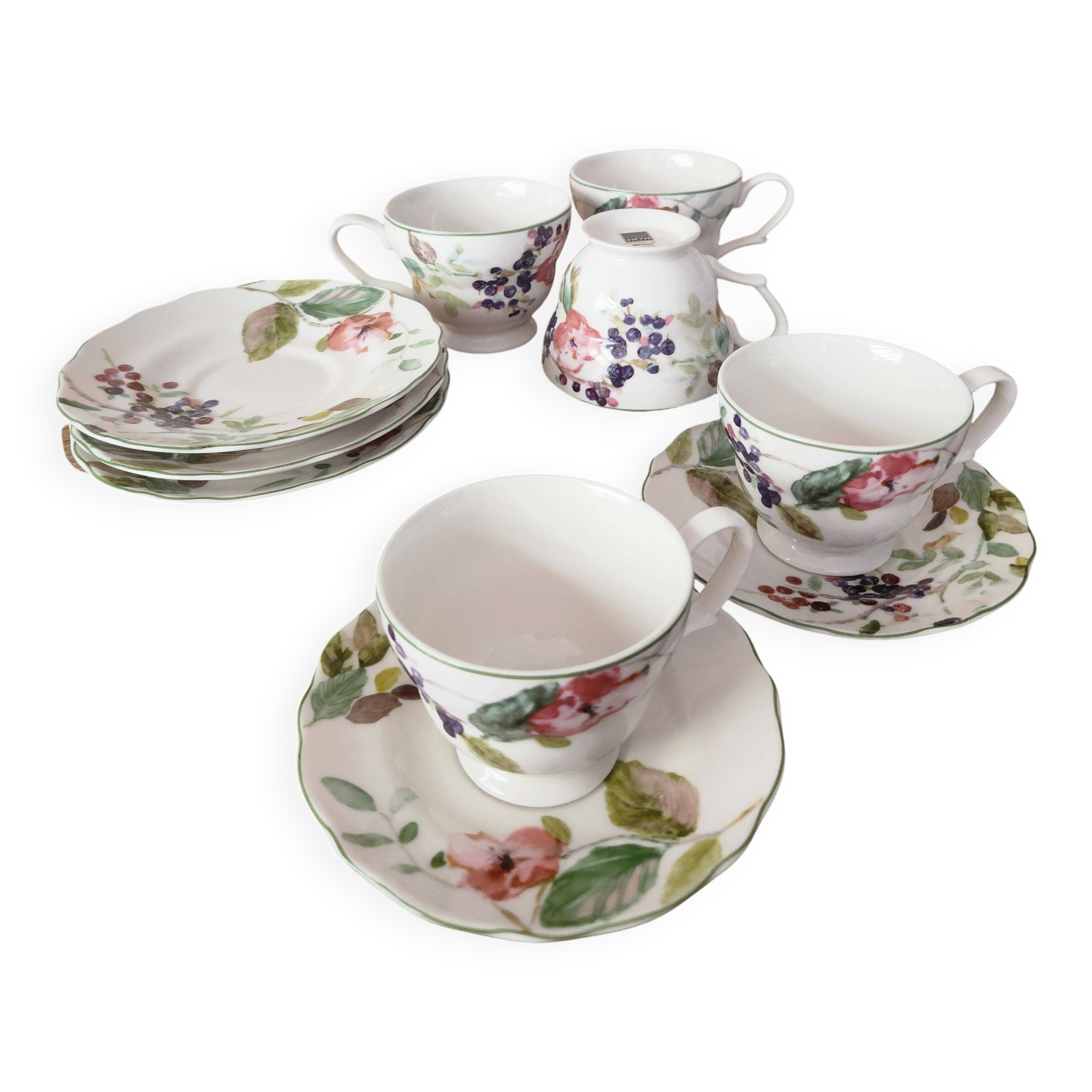 Set of fine porcelain tea cups & saucers 222 FIFTH "Wild Flower"