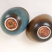 Mid-century pair of bowls by Rörstrand Sweden by Gunnar Nylund, 1950s.