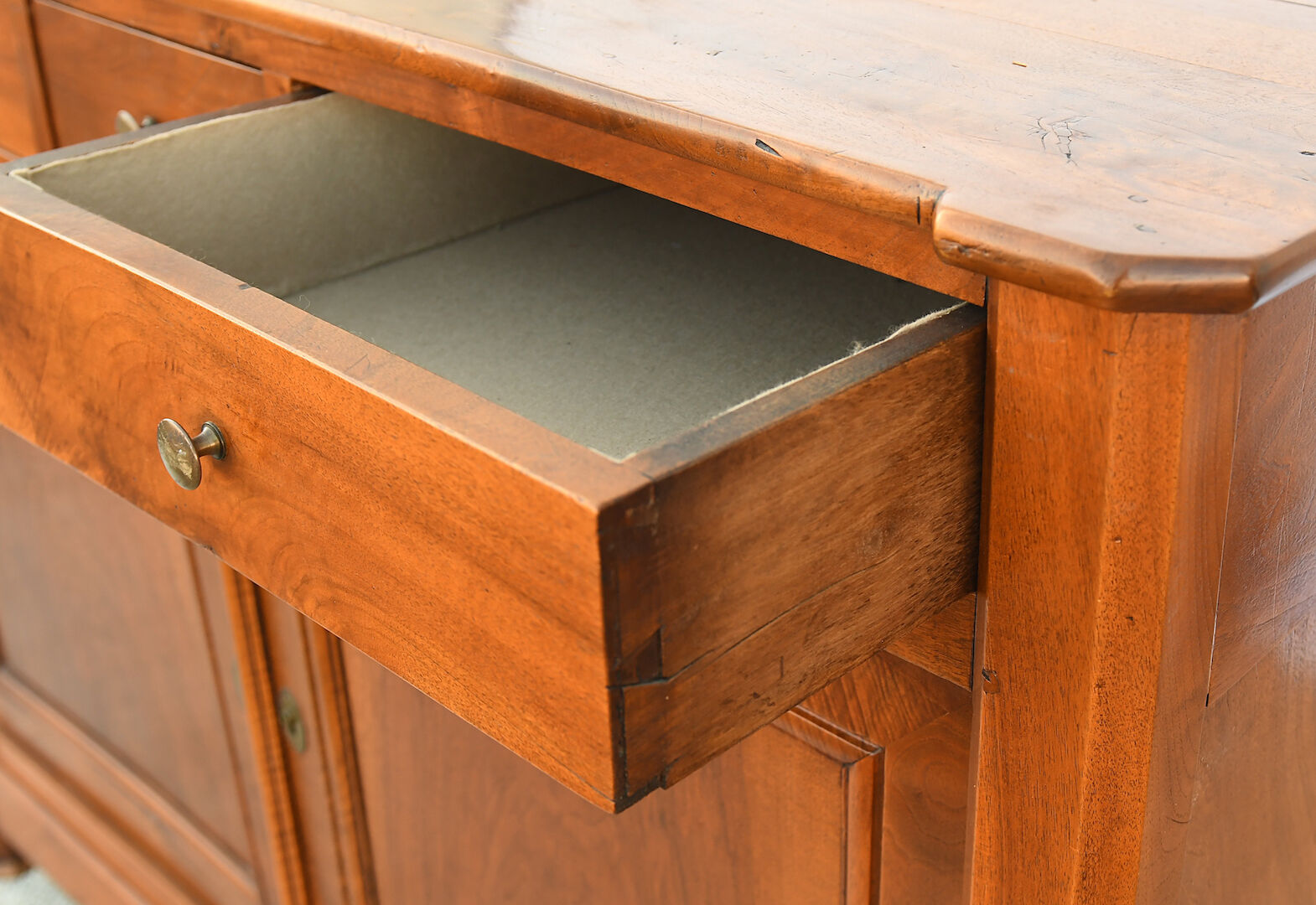 Oak and walnut sideboard
