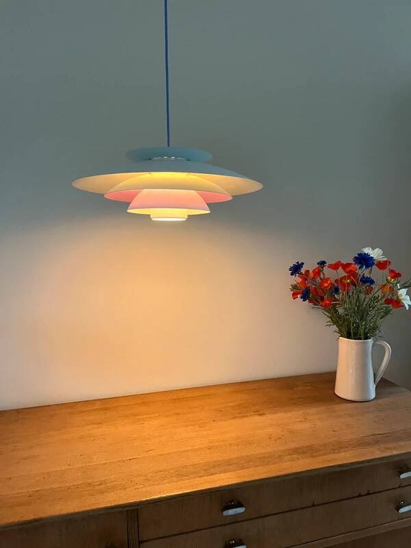 Vintage Form Light 52504 - Louis Poulsen style lamp