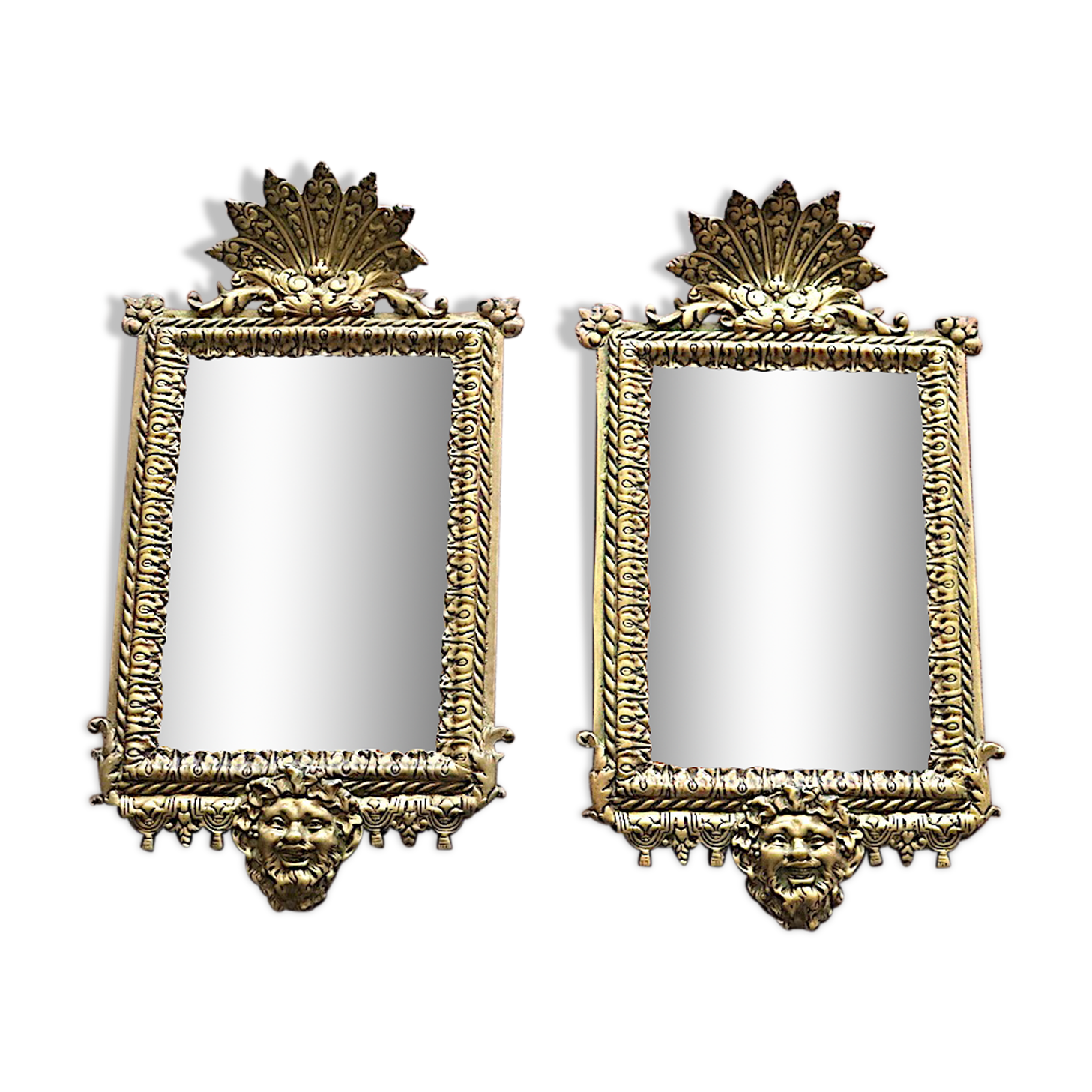 Paire de miroirs biseautés en bronze louis XIV