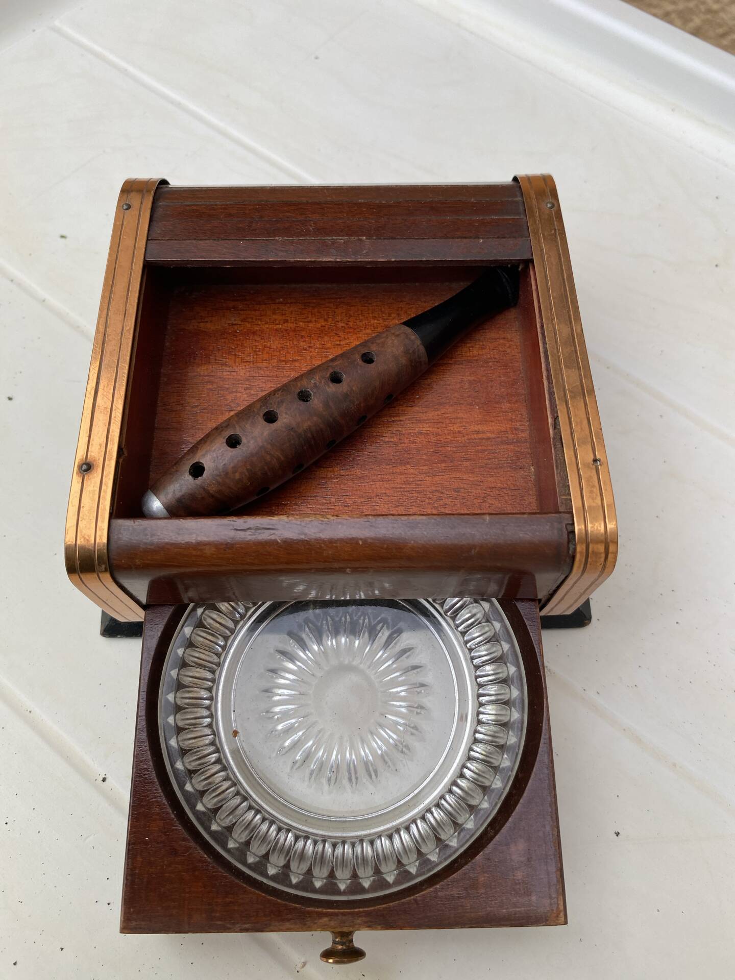 Art Deco wooden and brass cigarette box with curtain + glass ashtray