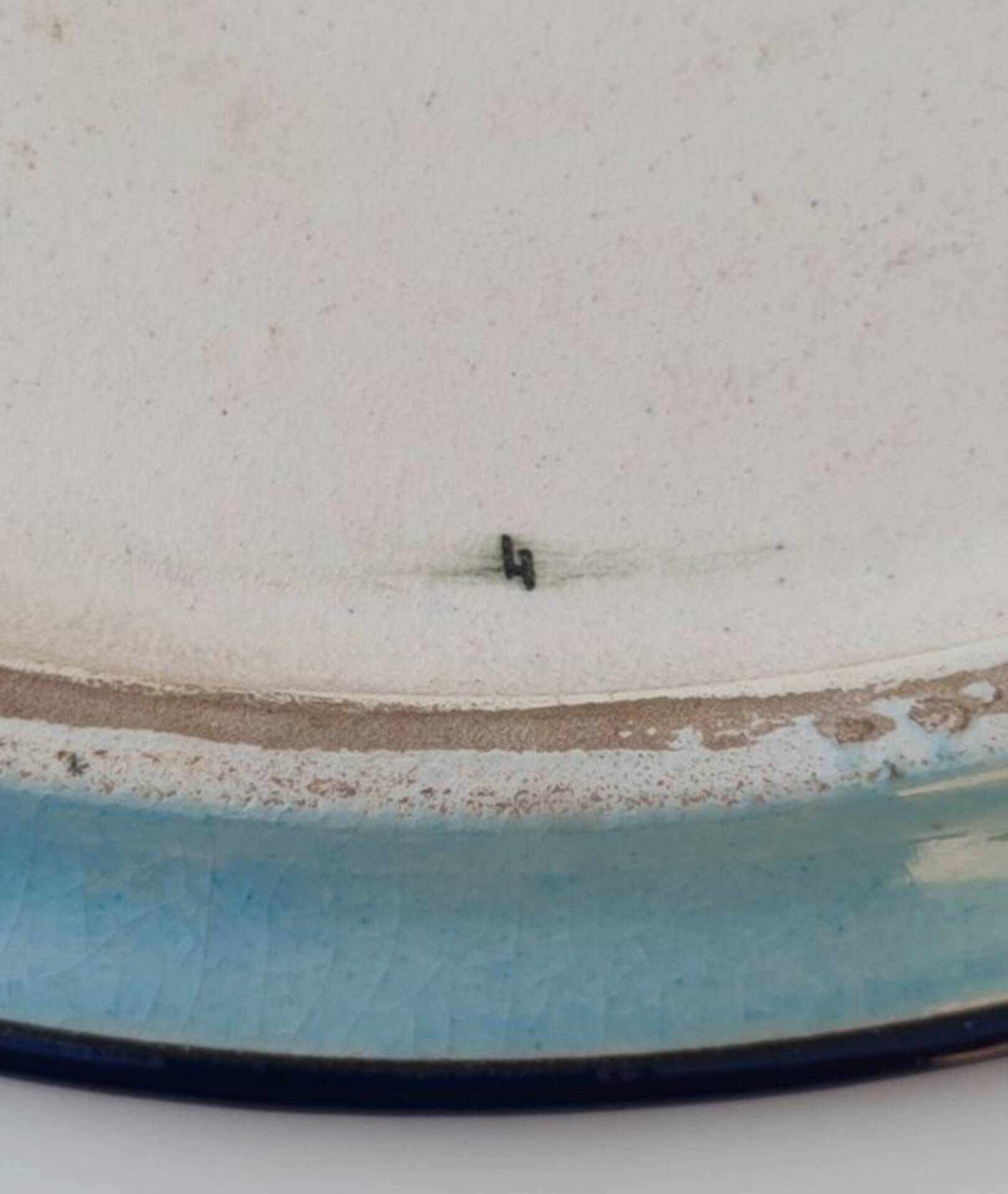Superb enamel dish from Longwy, signed, year 1940.