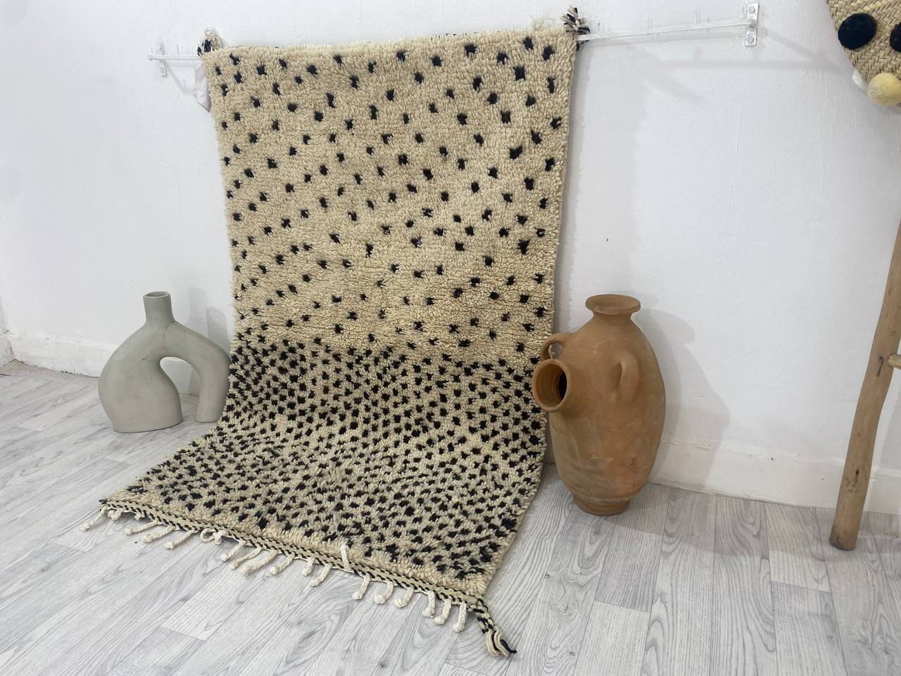 Handcrafted Moroccan Berber carpet 150 x 92 CM