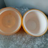 Beautiful and rare glacon apple design in yellow plastic