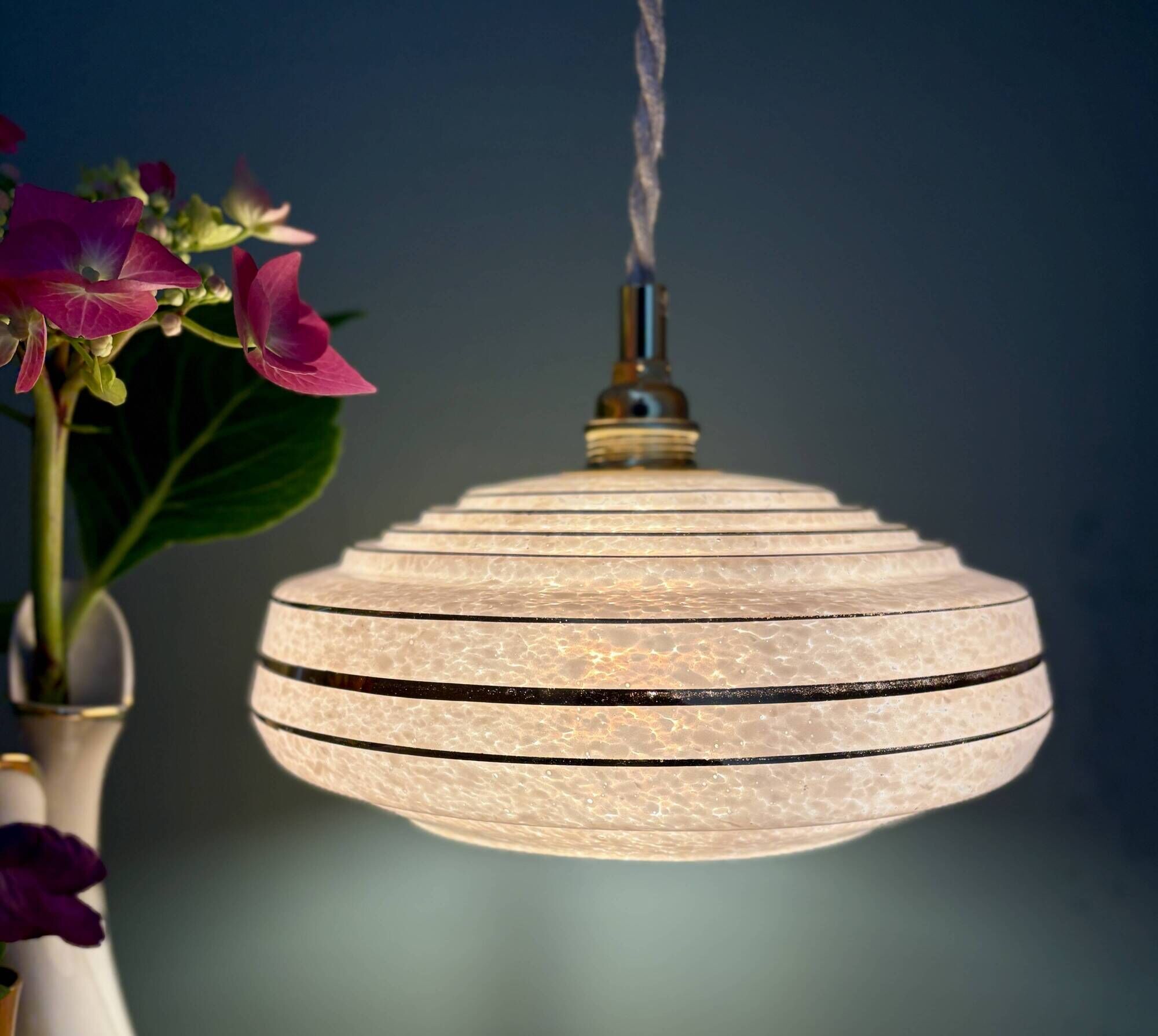 Vintage pendant lampshade in pink Clichy glass with gold trim