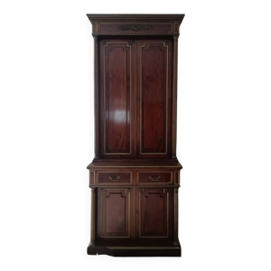 deux corps en acajou