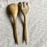 2 wooden salad cutlery