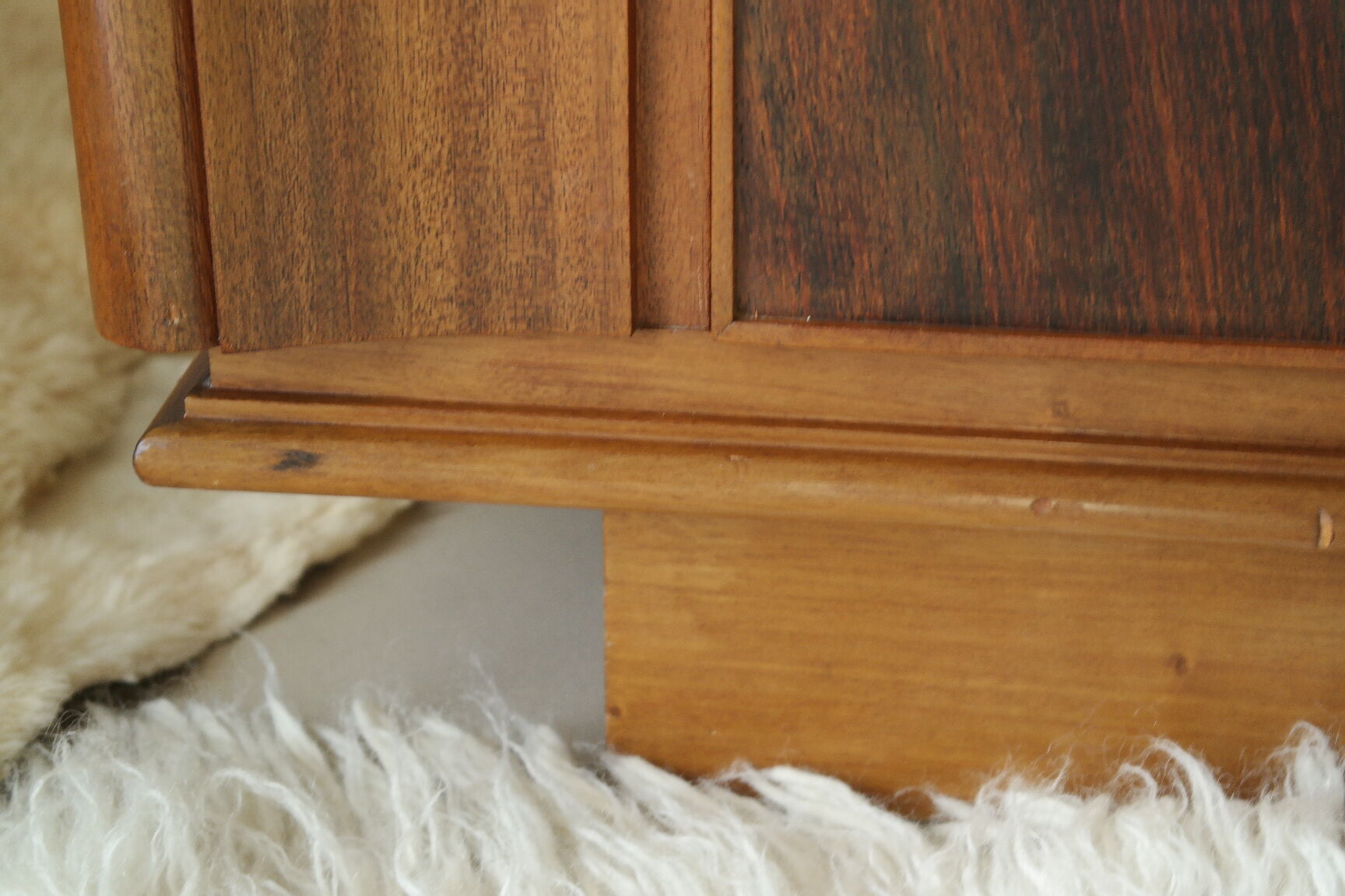 Commode art déco en palissandre et acajou