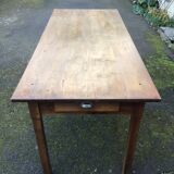 Farm table