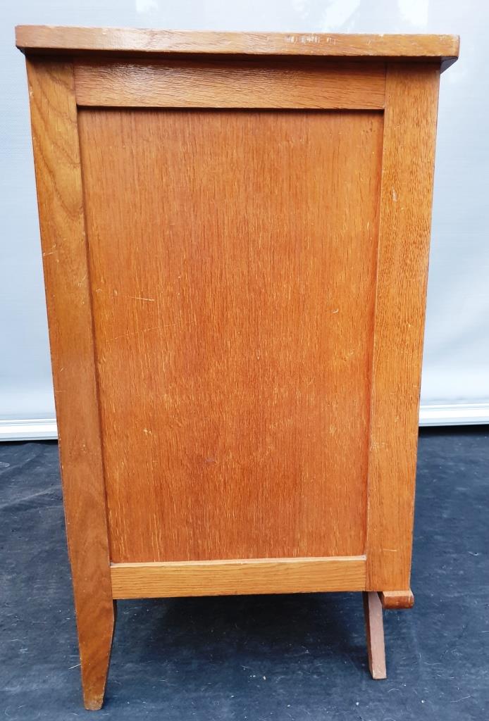 Dresser 1960 rattan braces