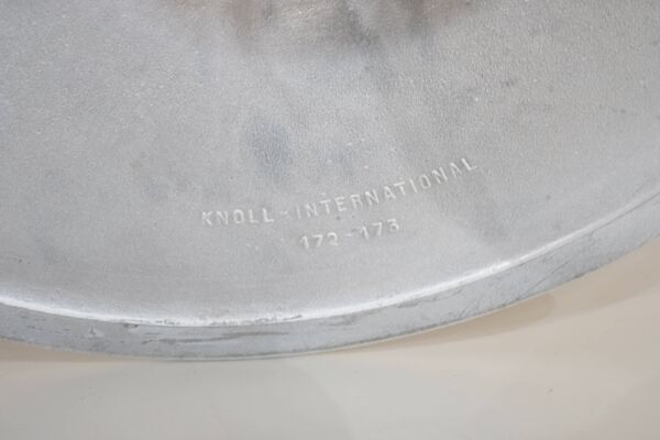 Table à manger ''Tulip'' par Eero Saarinen pour Knoll International- 1960s