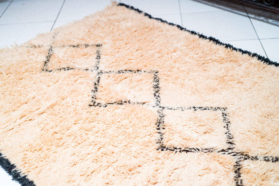 Berber carpet 131 x 230 cm