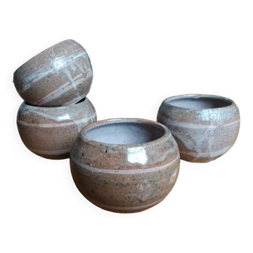 Stoneware cups signed Anne Rémy Clamagirand